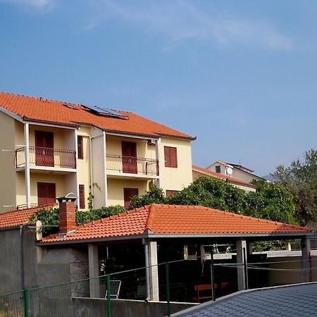Guesthouse Lucic โอเรบิก ภายนอก รูปภาพ